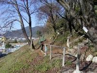 荒神山マレットゴルフ場の山道の写真画像