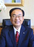 武居町長の正面顔写真