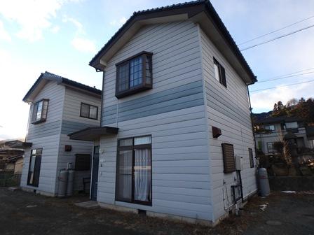 2階建ての2LDKの可愛らしいいちまるハイツの写真