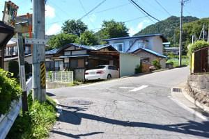 分岐点5の道路の写真画像