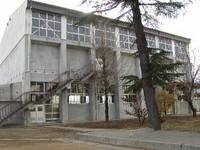 辰野中学校第二体育館の外観の写真