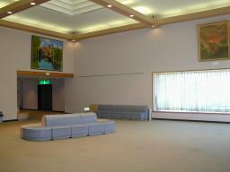 辰野町民会館のエントランス・ホワイエの画像写真