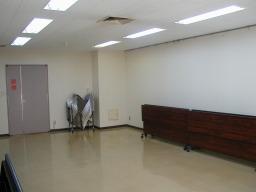 辰野町民会館の学習室の画像写真